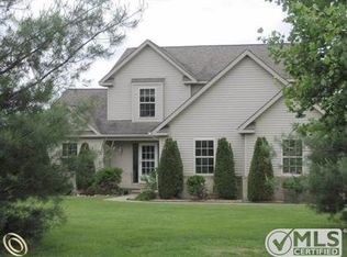 2501 Clivedon Rd, Howell, MI 48843