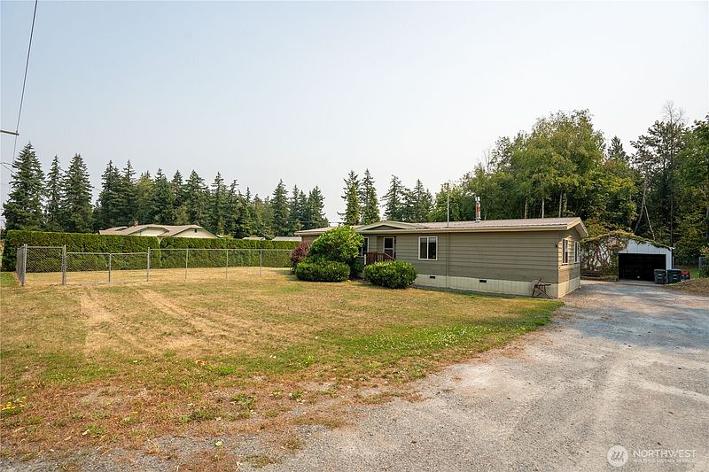 2nd image of 7396 N Enterprise Road