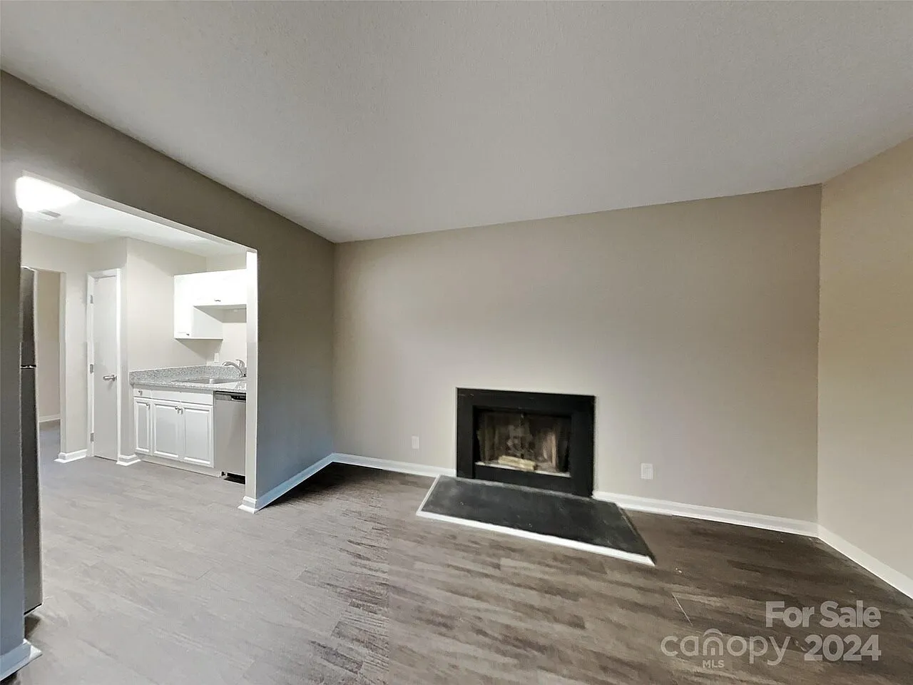 2 bed, 2.5 bath, 1120 sqft, $1,625 — Photo 3
