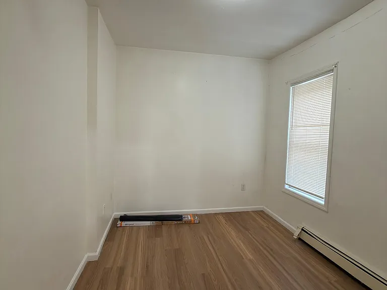 77 N 13th St #2 — Photo 5
