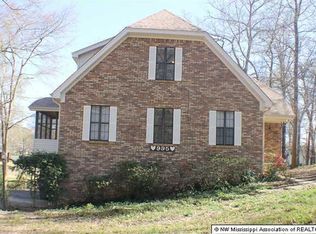 995 Thunderbird Dr N, Hernando, MS 38632