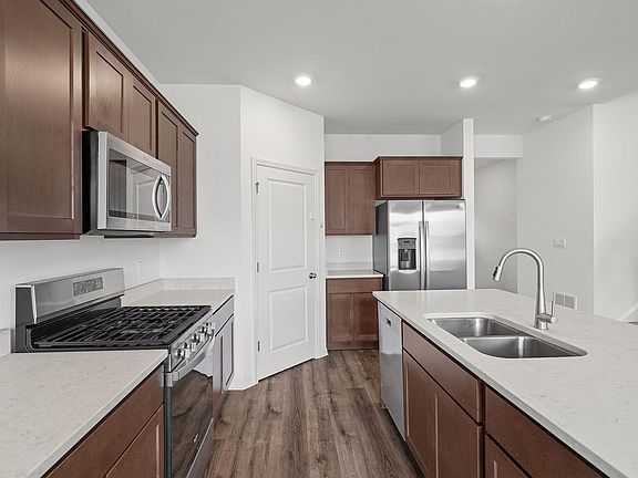 5th image of 10334 Morse Pl