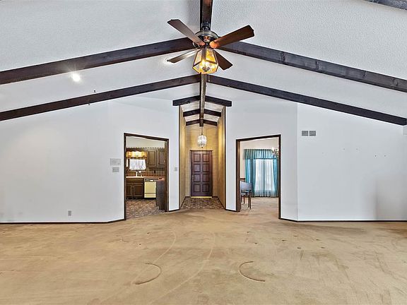 5th image of 701 Loch Lommond Dr