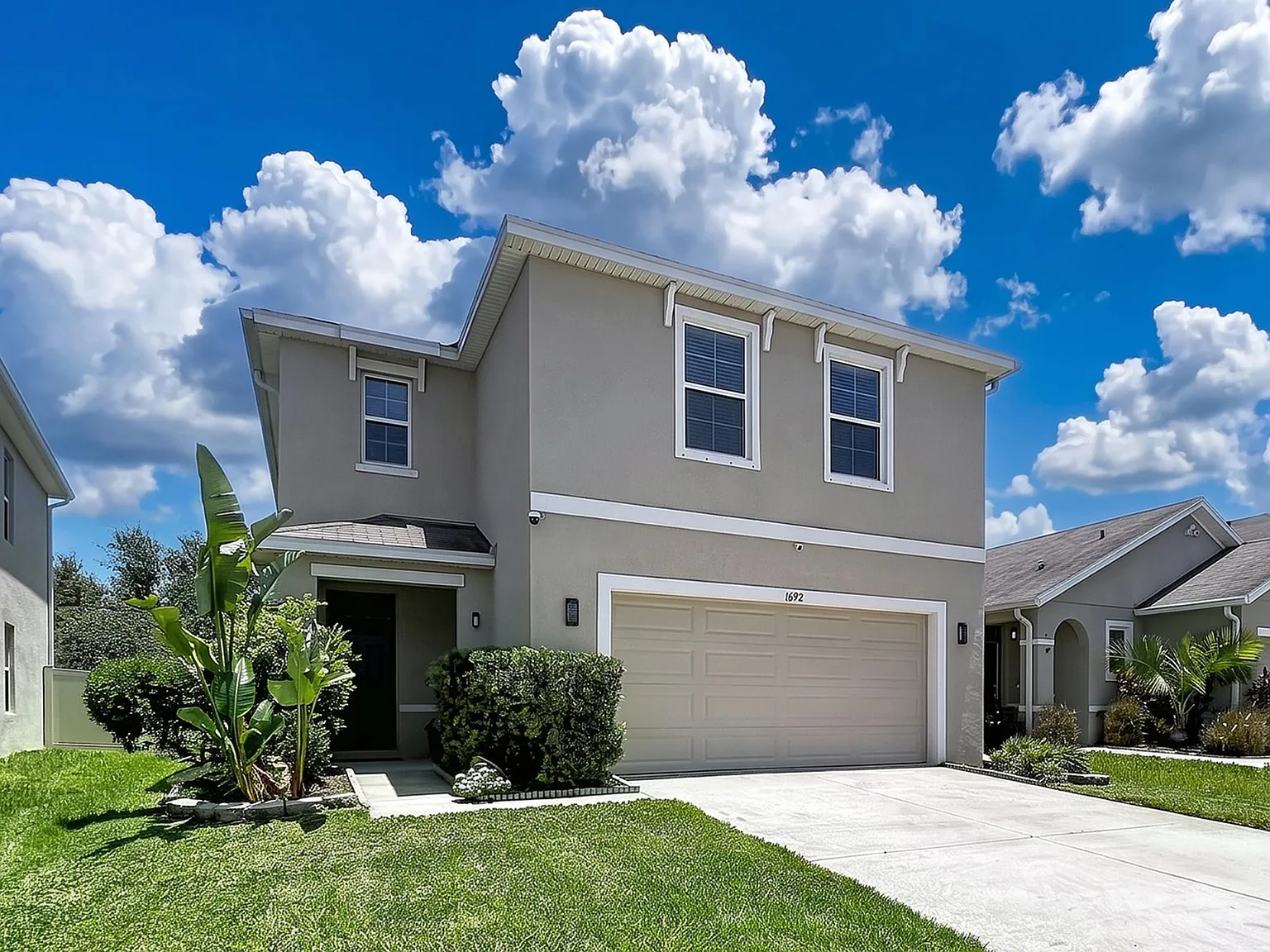 4 bed, 2.5 bath, 2260 sqft, $2,950 — Photo 4