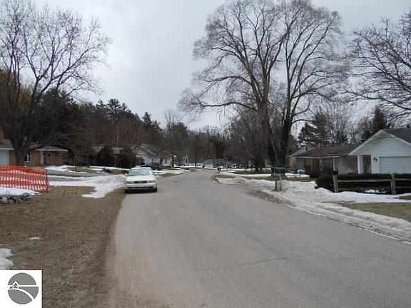 3rd image of 6114 Edmar Dr