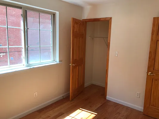 Rented by R New York | media 6