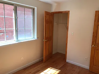 Rented by R New York