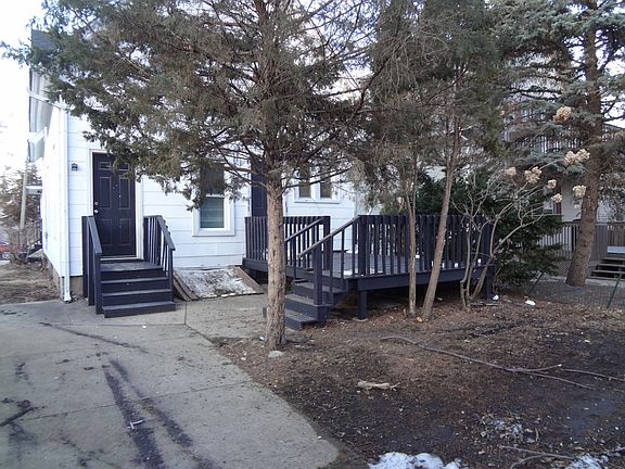 5th image of 835 Oak St