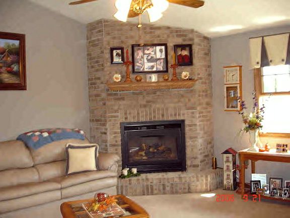 3rd image of 27 Jacob Dr