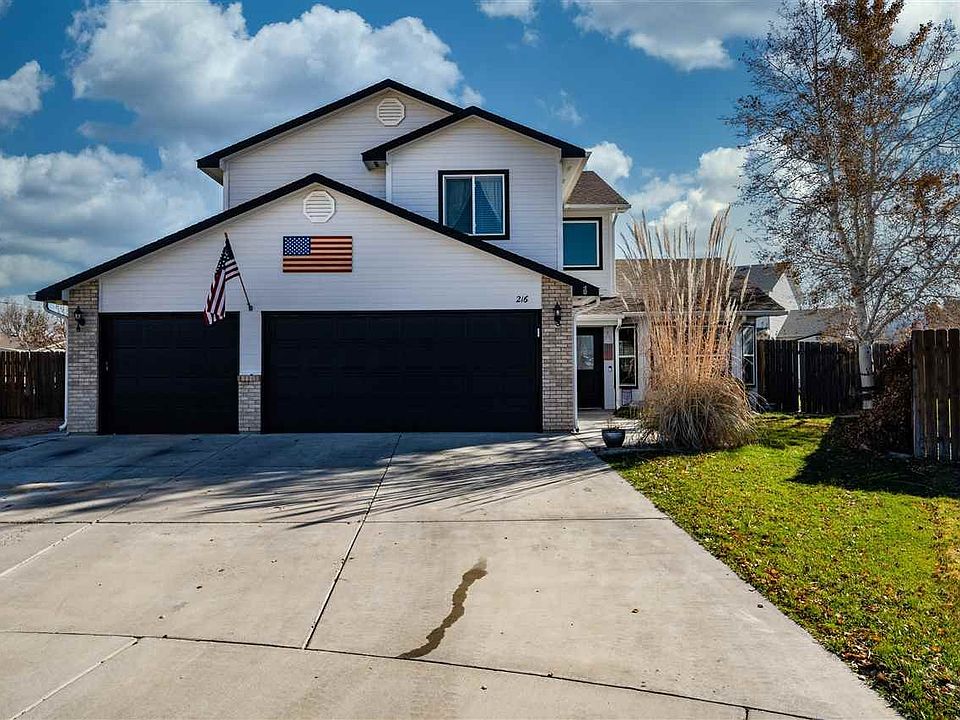 1st image of 216 Dogwood Ct
