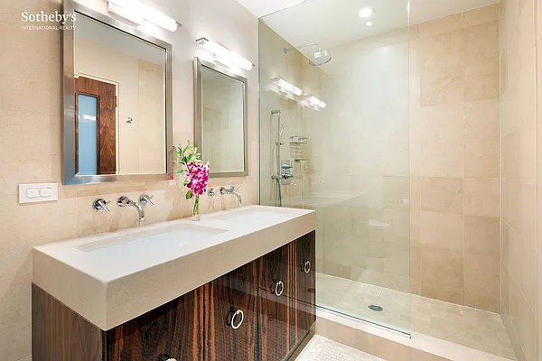 Sold by Sotheby's International Realty | media 13