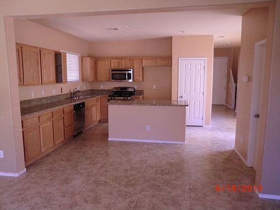 2nd image of 6795 Castle Field Ct