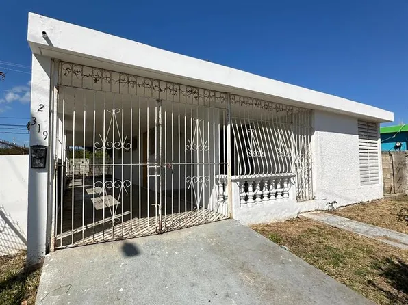 319 Jardines Del Caribe, Ponce, PR 00731