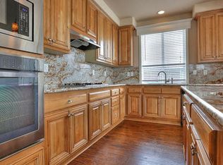 131 Seashore Dr, Daly City, CA 94014