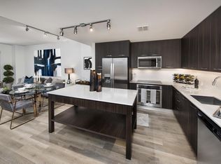 402 Knights Run Ave, Tampa, FL 33602