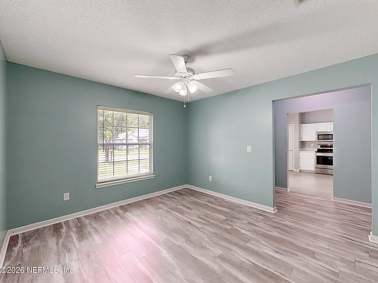 2084 Frogmore Dr — Photo 14