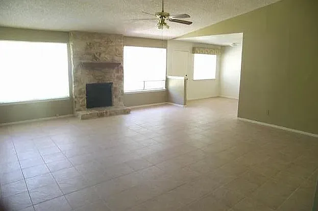 11305 Blackmoor Dr — Photo 20