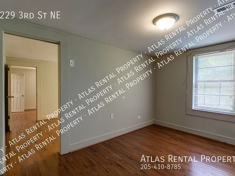 2229 3rd St NE — Photo 10