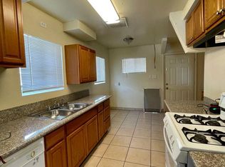 1516 Airport Dr, Bakersfield, CA