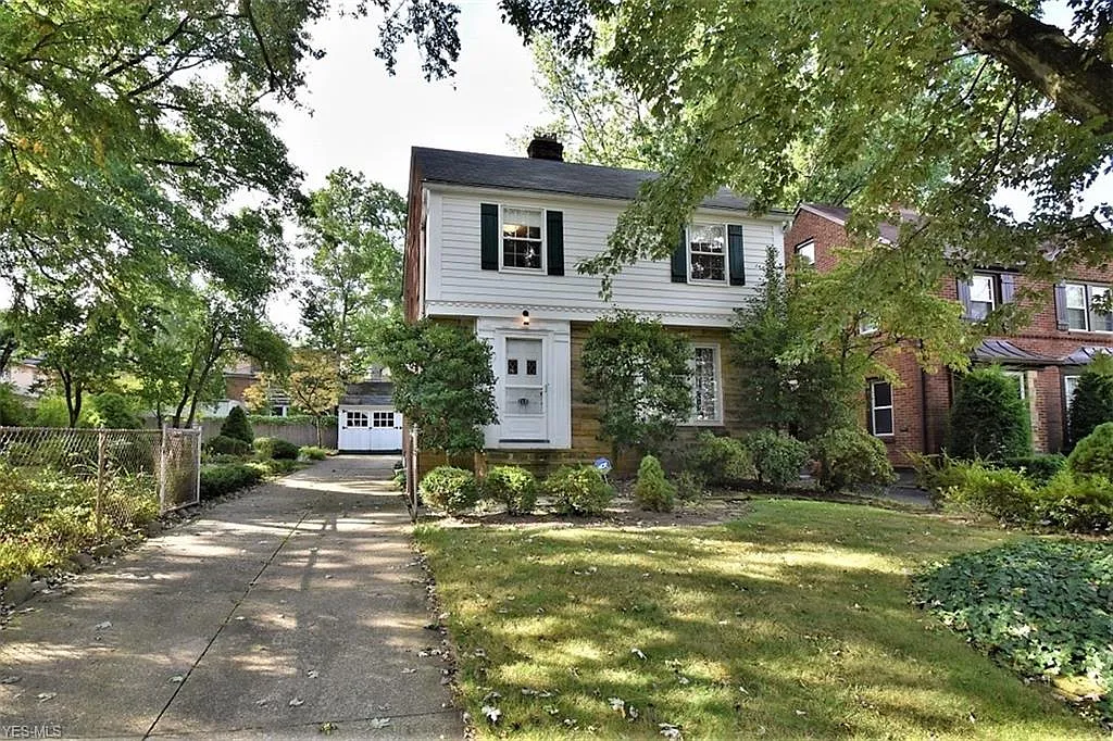 3490 Saint Albans Rd photo 1
