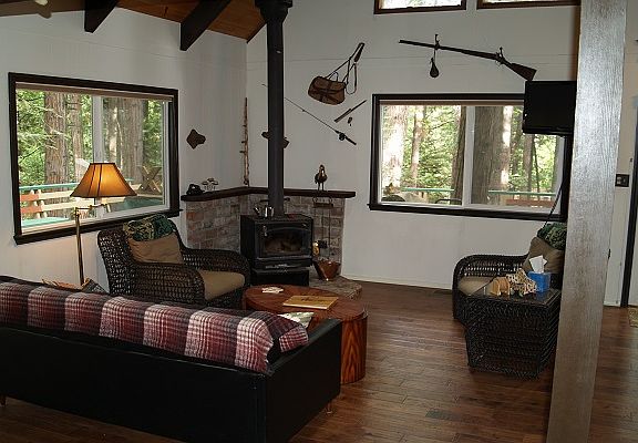 5th image of 361 Russell Dr