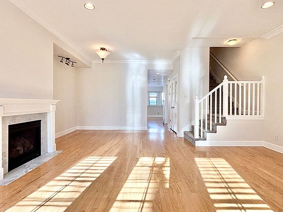 5th image of 943 E Sage Park Ln