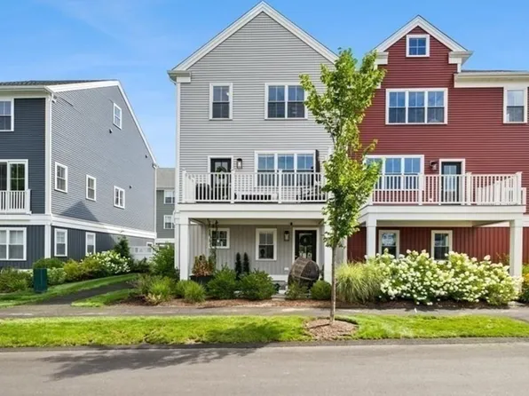 18 Oxbow Rd #12-1, Raynham, MA 02767