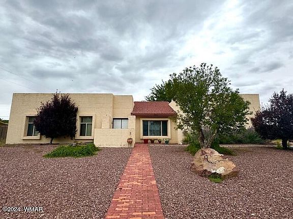 2nd image of 590 N 15th Pl W