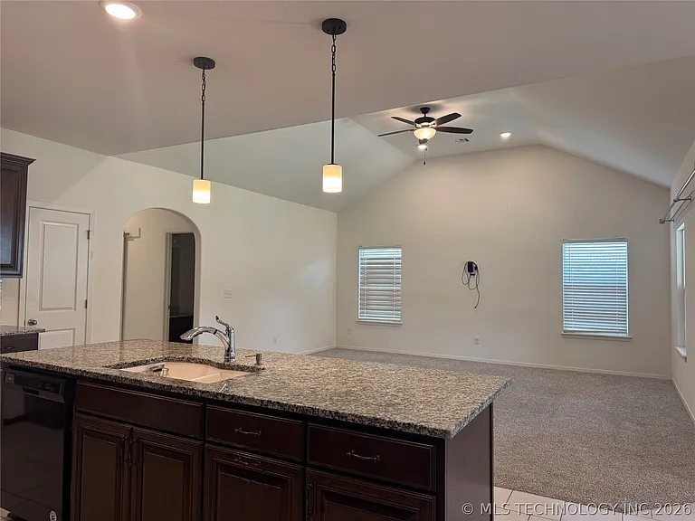 3755 E 143rd Pl S — Photo 7