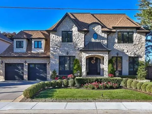 82 York Rd, Toronto, ON M2L 1H8