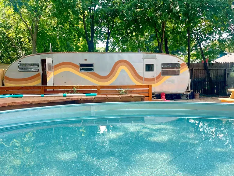 413 Normandy St — Photo 24