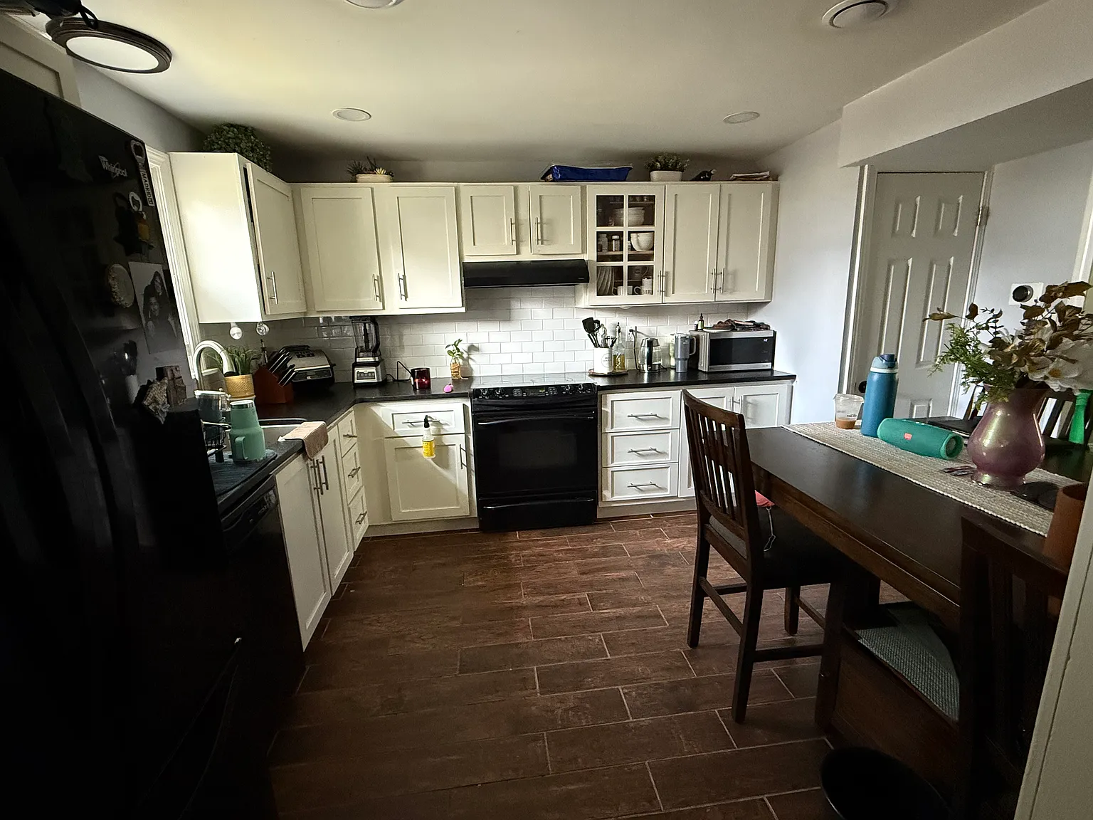 2 bed, 1.5 bath, 958 sqft, $2,700 — Photo 4