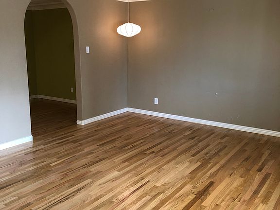 5th image of 2532 Cutler Ct NE