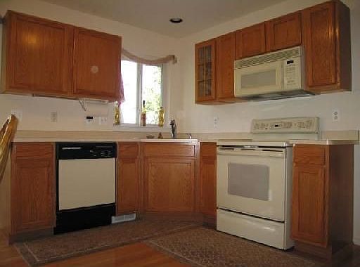 2nd image of 1660 Reserve Ct
