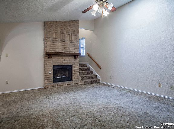 3rd image of 4123 Desert Gold Dr