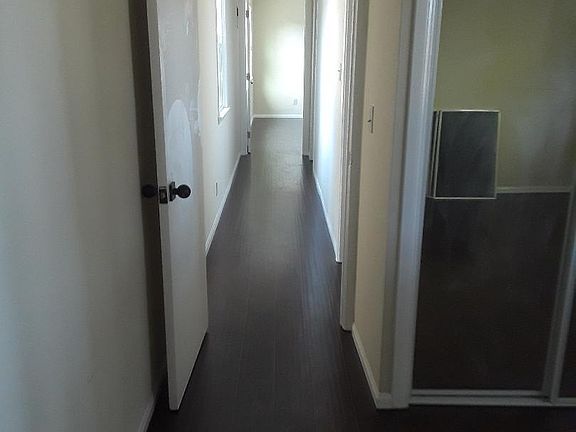 4th image of 599 N Oakland Ave APT 2