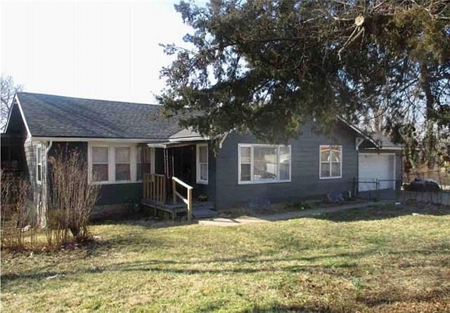 1st image of 4609 E 39th St