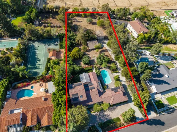 9931 Brier Ln, Santa Ana, CA 92705