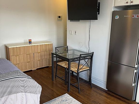 5th image of 4222 Ketcham St #D11
