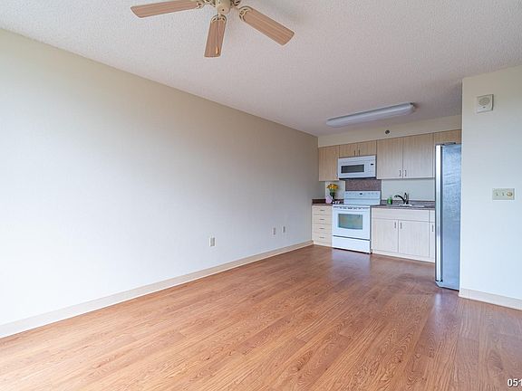 5th image of 94-979 Kauolu Pl APT 410