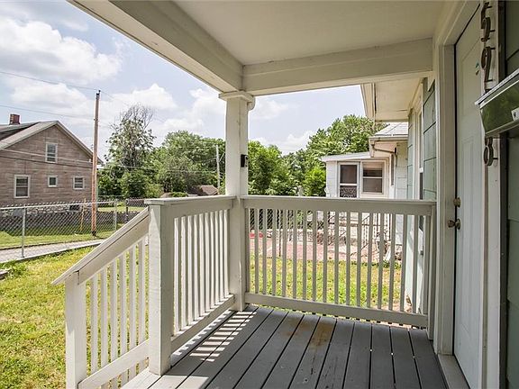 4th image of 5918 Anderson Ave