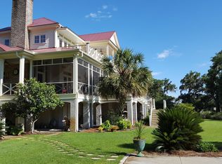 1 Bennett Point Dr, Beaufort, SC 29907