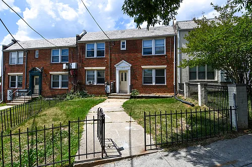 1314 Downing Pl NE #2 Photo 1