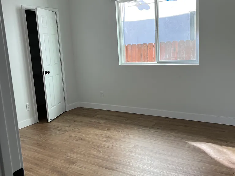 5300 Romaine St #0 — Photo 21