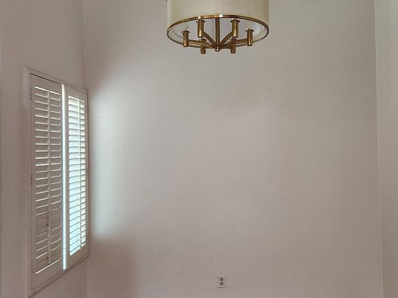 4th image of 3860 Amberly Dr Unit N