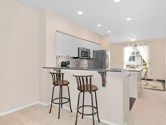 3rd image of 16125 Juanita Woodinville Way NE Unit 2216