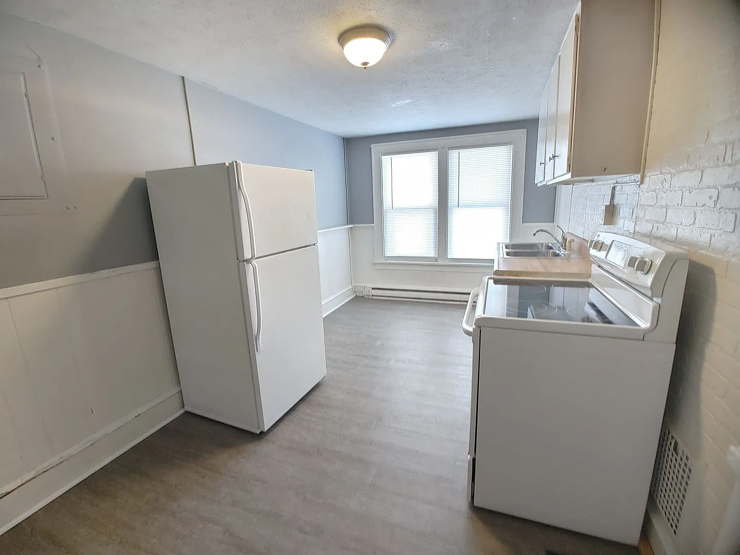804 S. Morris Ave. — Photo 3