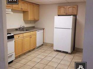 17 Glenville Ave #B4, Allston, MA 02134