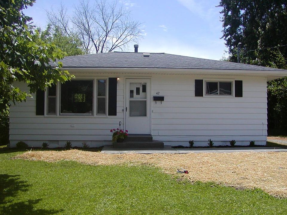 1st image of 42 W Tucker Ave