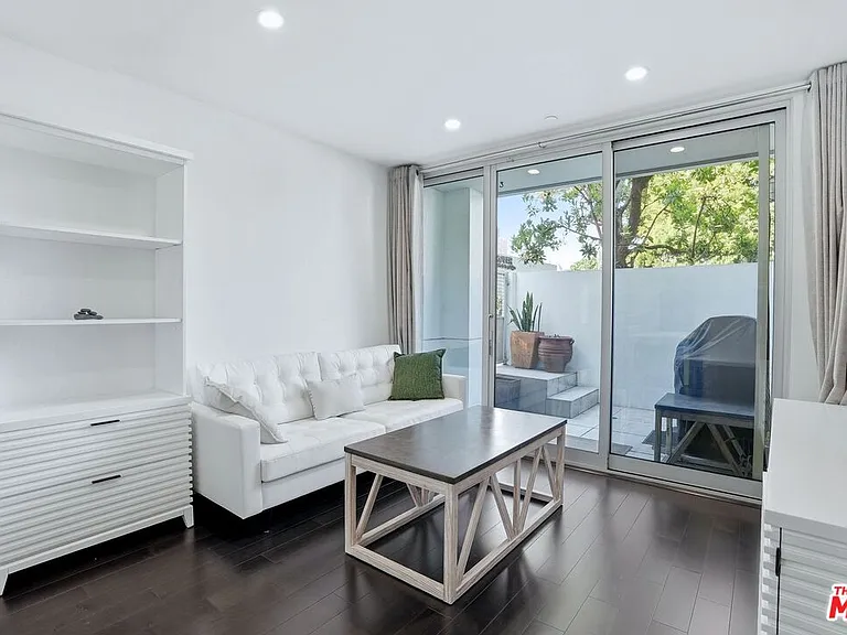 125 Pacific St #5 — Photo 8